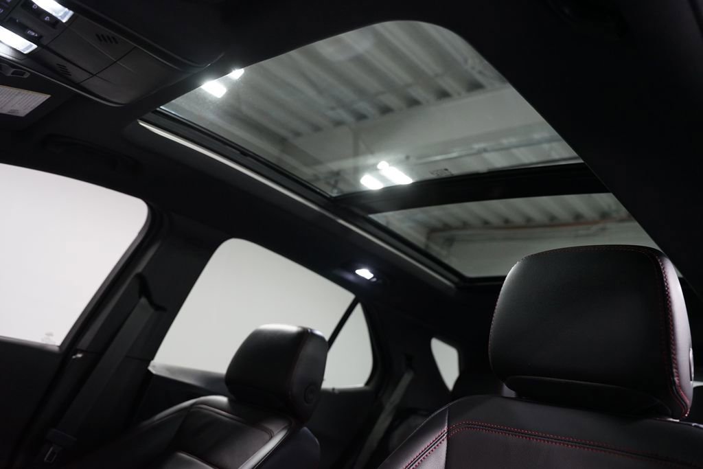 Used 2023 Chevrolet Equinox RS w/ RS Leather Package image 34