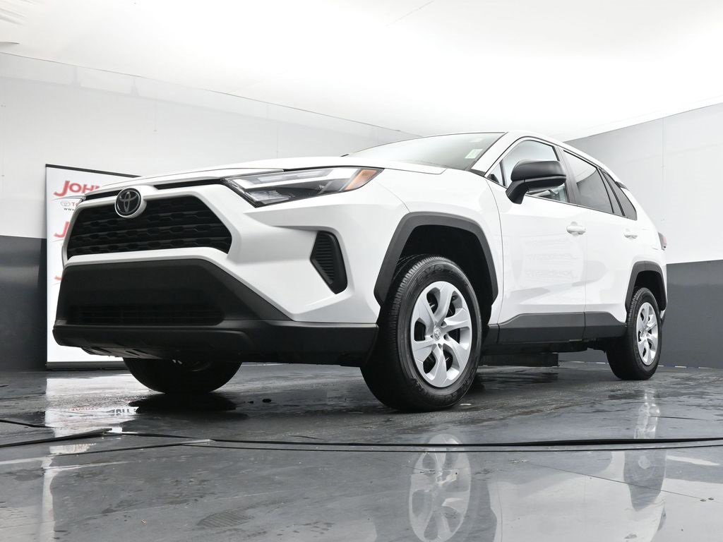 Used 2023 Toyota RAV4 LE image 20