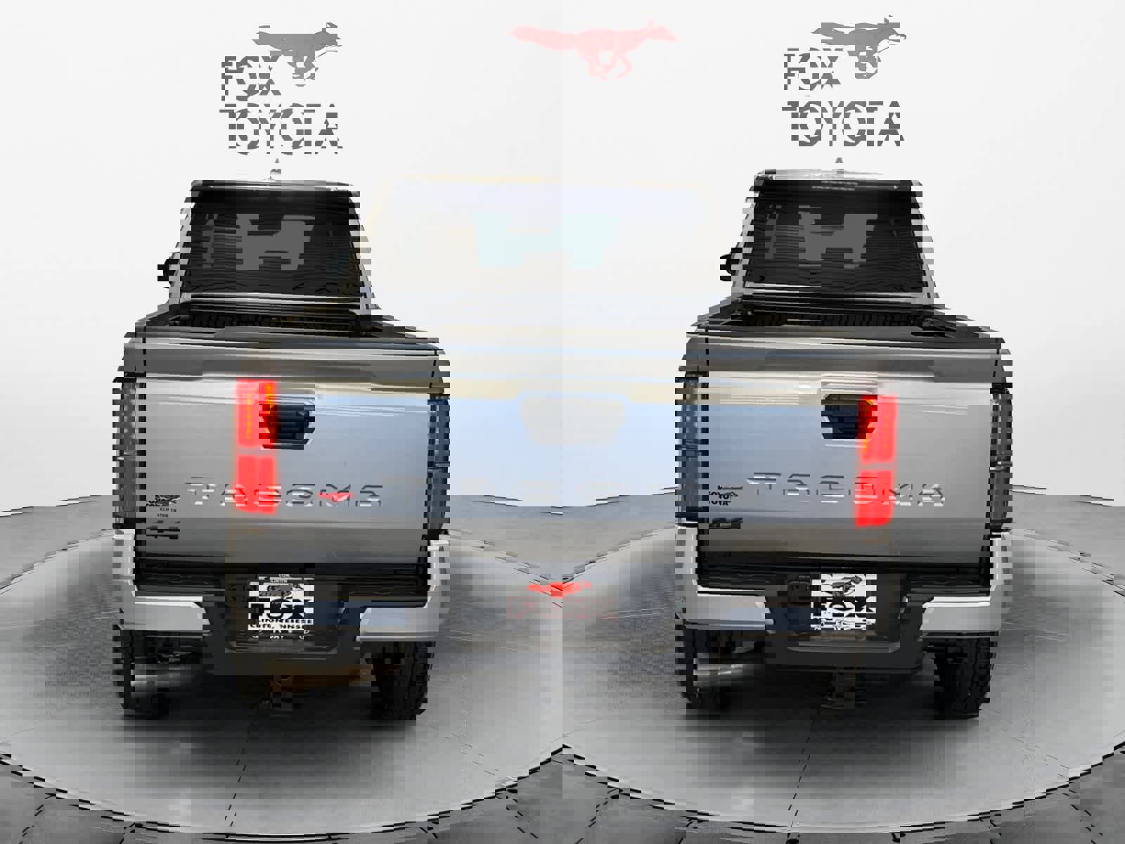 Used 2025 Toyota Tacoma SR5 image 5