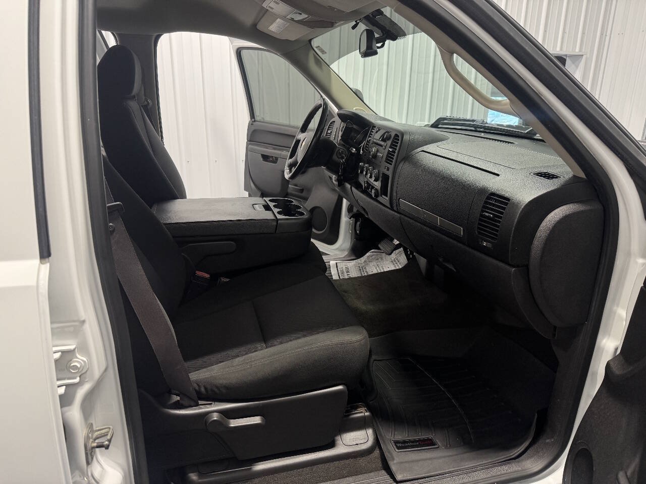 Used 2011 Chevrolet Silverado 2500 LT AWD/4WD image 11