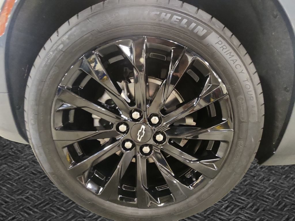 Certified 2025 Chevrolet Blazer Premier w/ Driver Confidence II Package AWD/4WD image 12