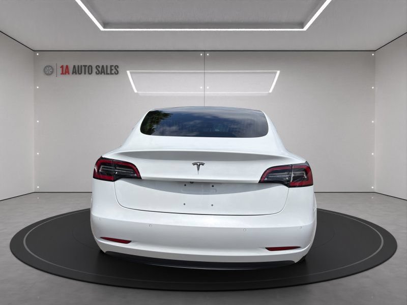 Used 2018 Tesla Model 3 Long Range AWD/4WD image 4