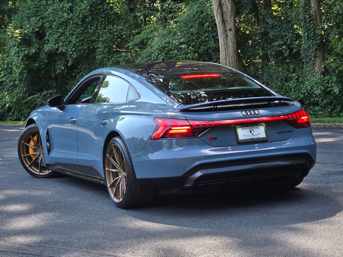 Used 2022 Audi RS e-tron GT w/ Carbon Performance Package AWD/4WD image 79