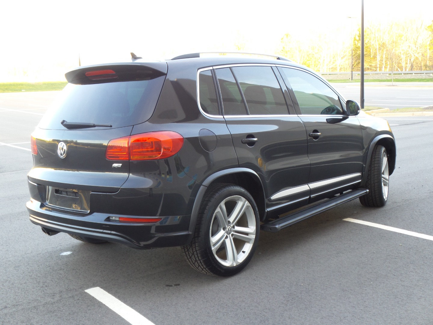 Used 2015 Volkswagen Tiguan R-Line FWD image 10