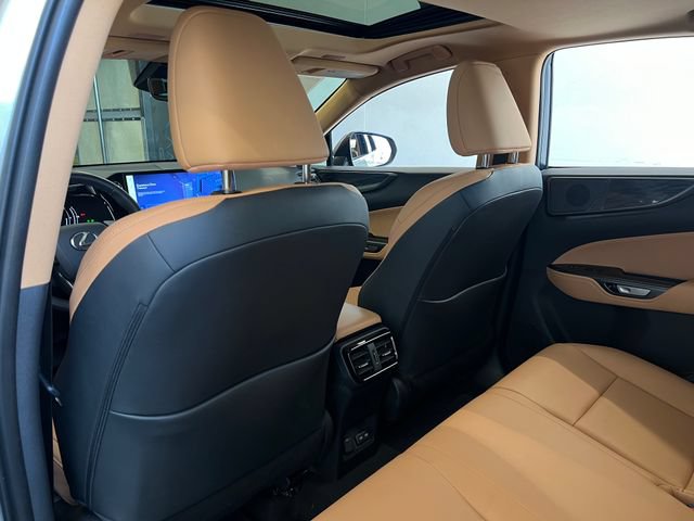 Used 2025 Lexus NX 350 AWD w/ Accessory Package (2T) image 33