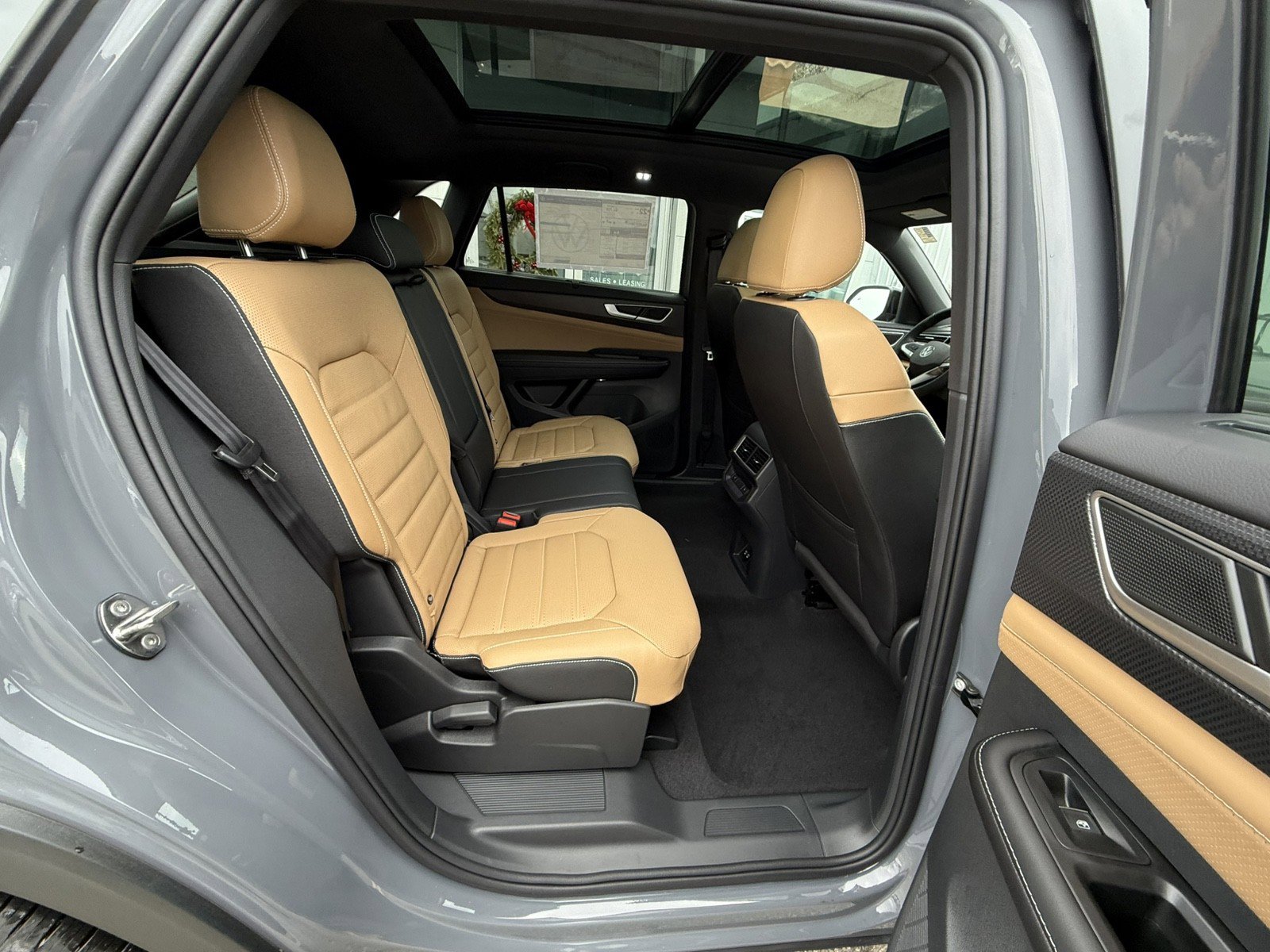 New 2026 Volkswagen Atlas Cross Sport SEL R-Line image 22