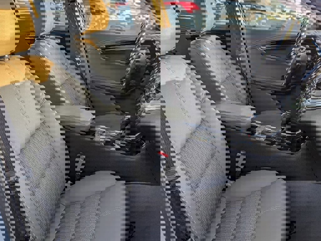 Used 2018 Chevrolet Impala LT image 16