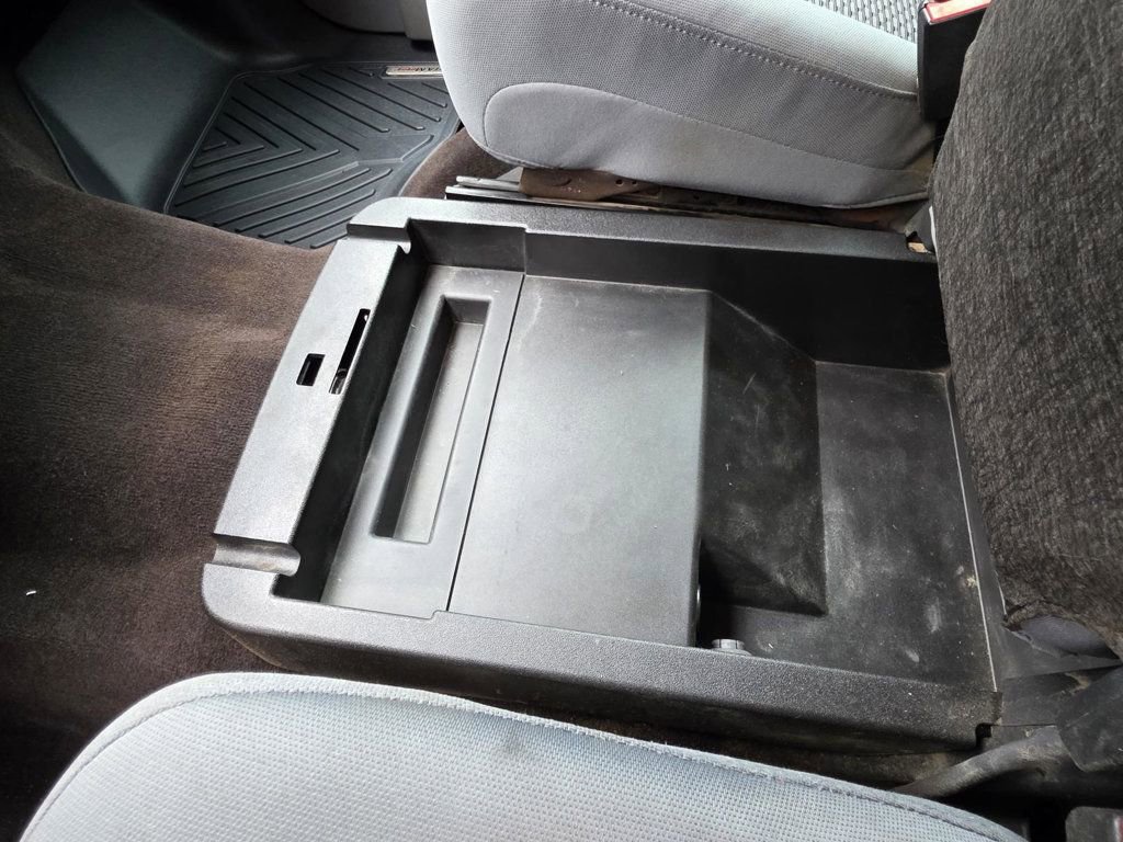 Used 2016 Ford F250 XLT w/ XLT Premium Package image 8