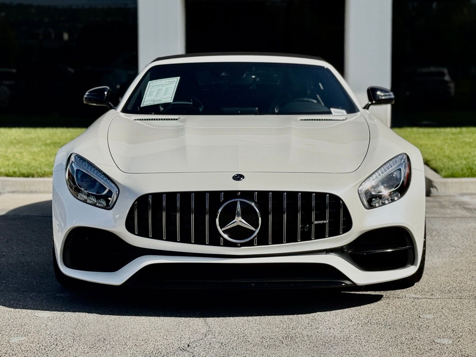 Used 2018 Mercedes-Benz AMG GT Roadster image 5