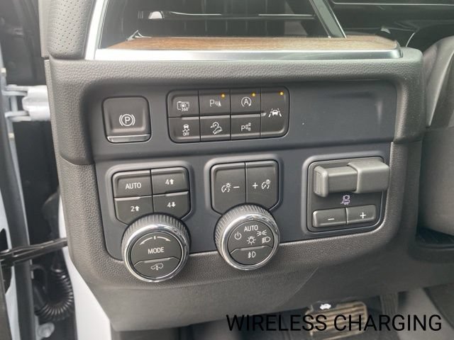 New 2026 Chevrolet Tahoe High Country AWD/4WD image 14