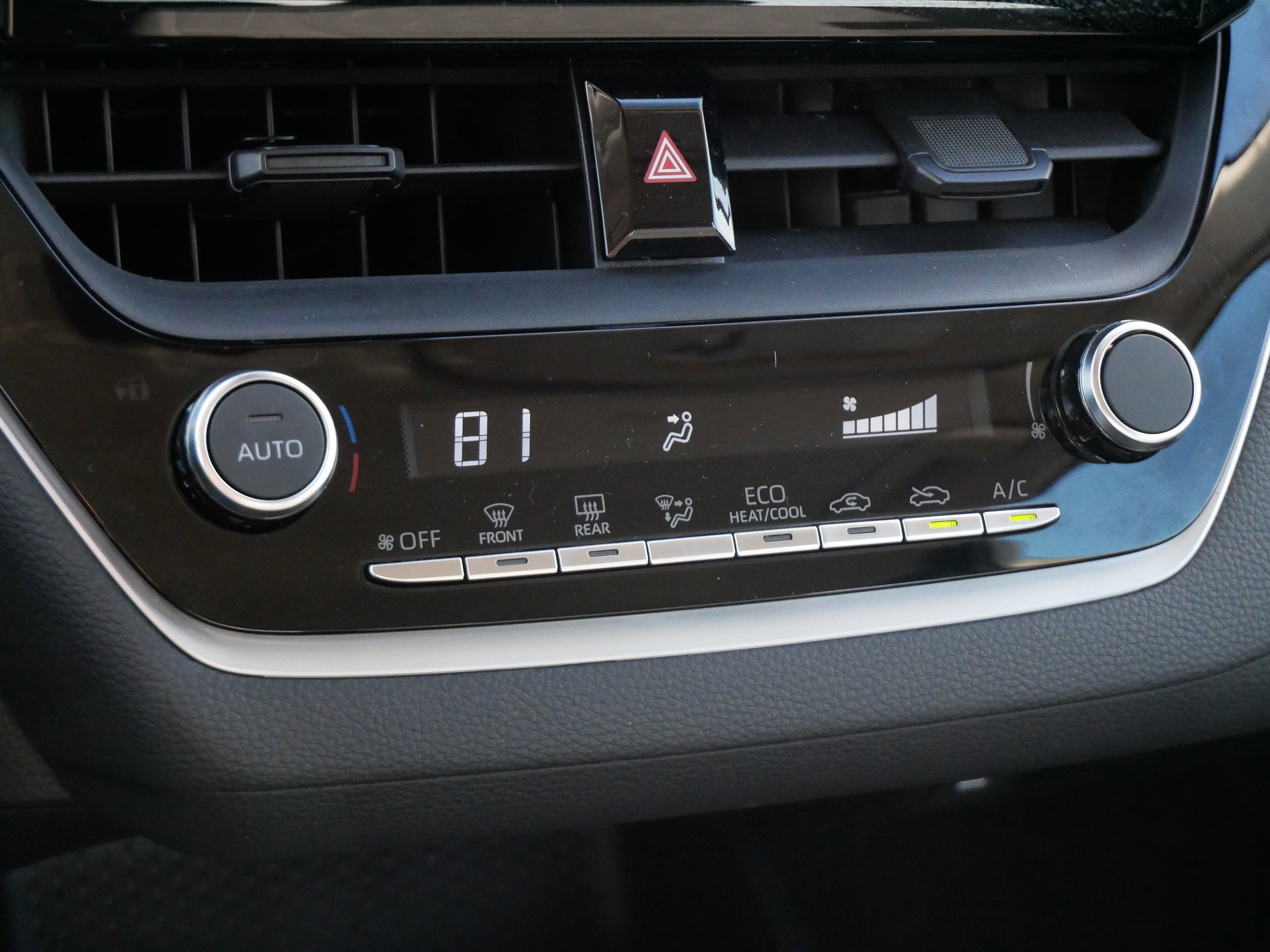 Certified 2024 Toyota Corolla LE image 23