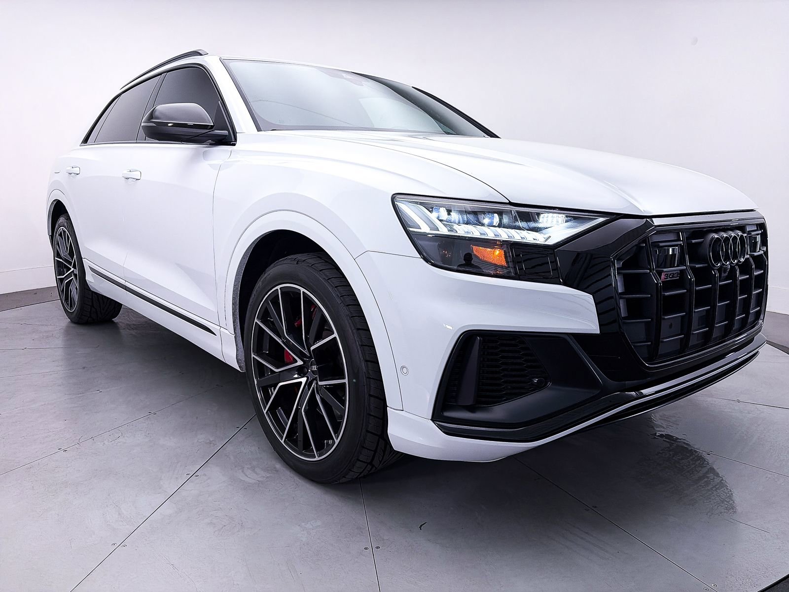 Used 2023 Audi SQ8 Prestige AWD/4WD image 12