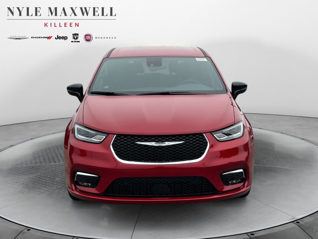 New 2026 Chrysler Pacifica Select image 18