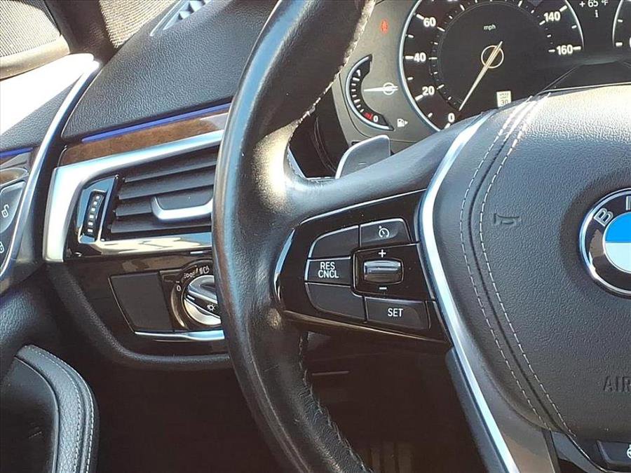 Used 2019 BMW 540i xDrive image 25
