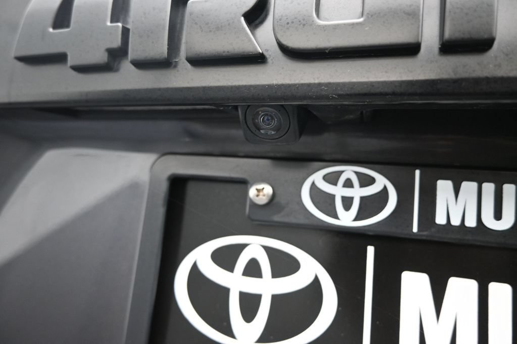 Used 2023 Toyota 4Runner TRD Off-Road Premium w/ Off Road Premium Plus Package AWD/4WD image 47