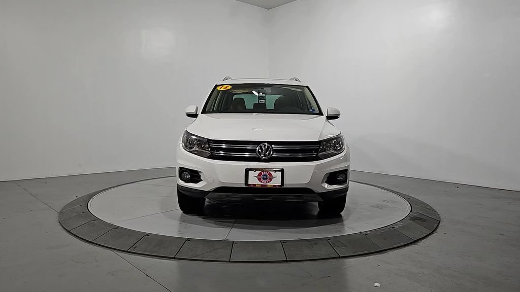 Used 2013 Volkswagen Tiguan SE AWD/4WD image 9