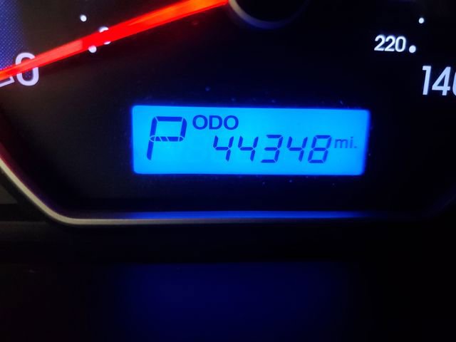 Used 2010 Hyundai Elantra GLS image 17