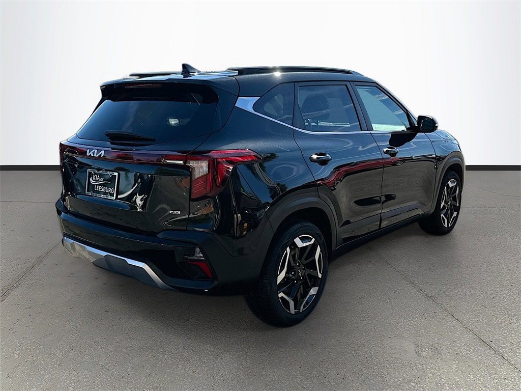 Certified 2025 Kia Seltos SX w/ SX Sunroof Package image 7