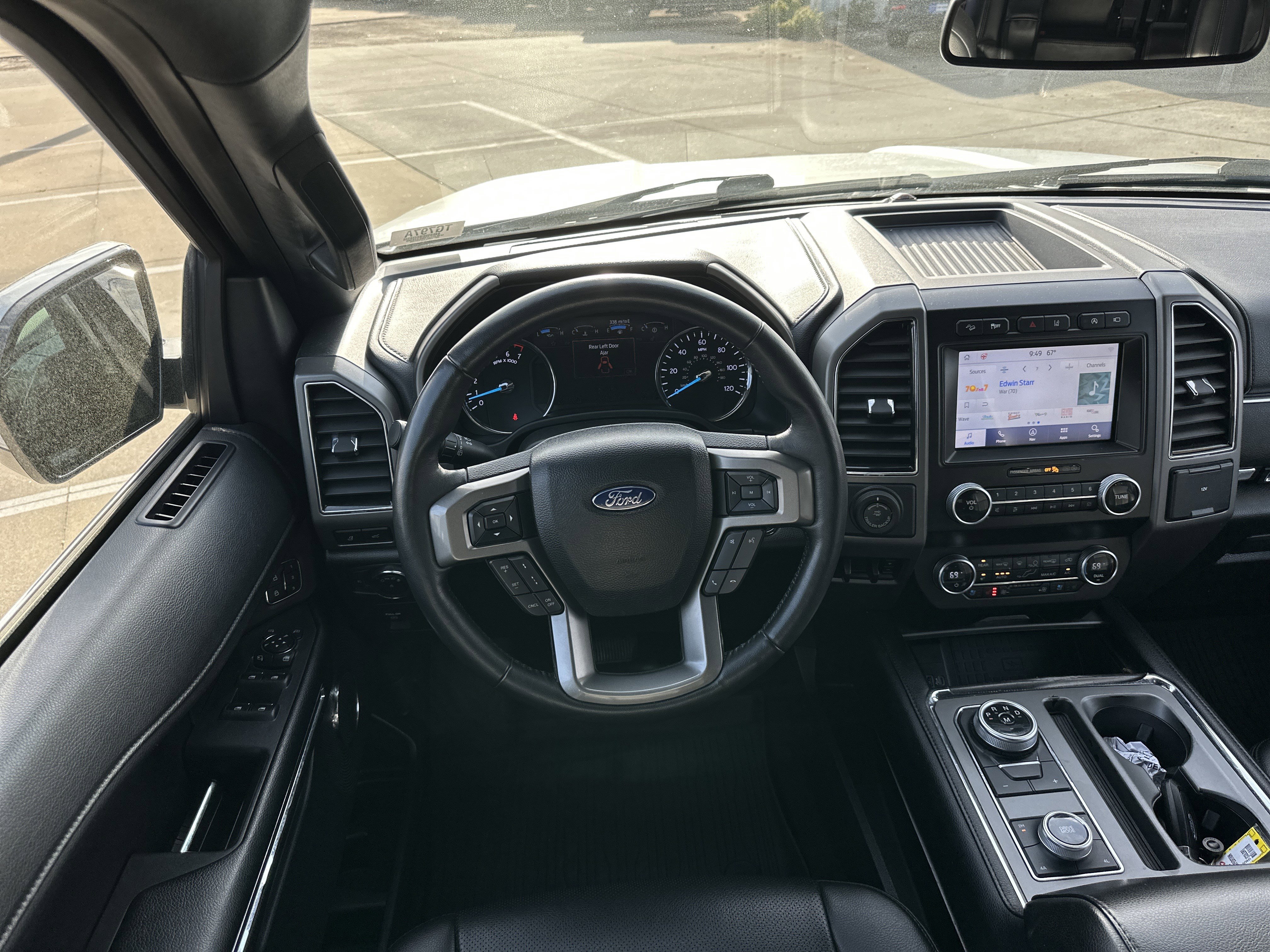 Used 2021 Ford Expedition XLT image 24