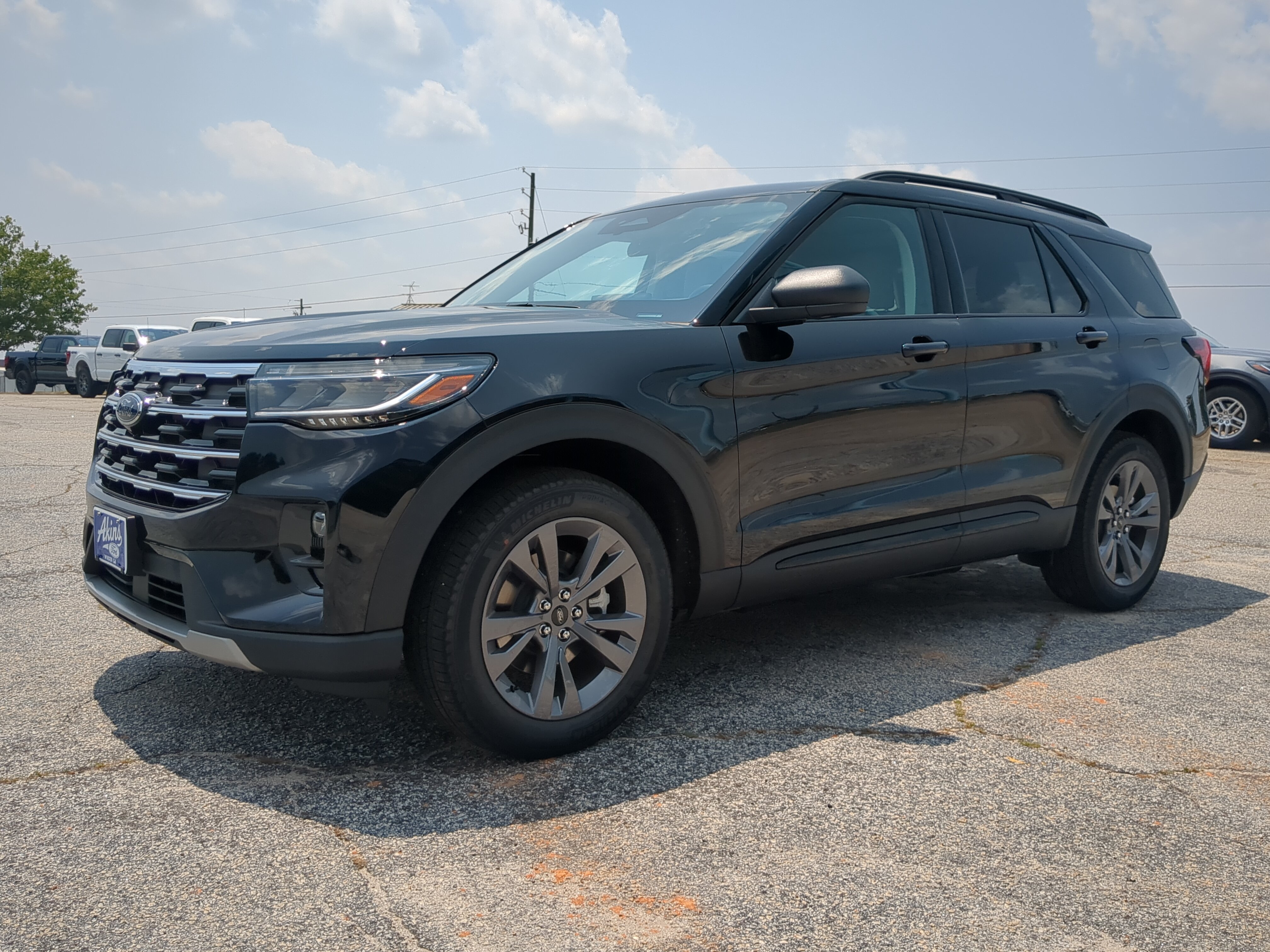 New 2026 Ford Explorer Active w/ Active Comfort Package AWD/4WD image 6