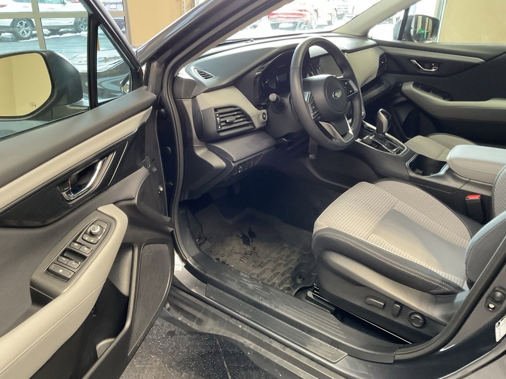 Used 2024 Subaru Outback Premium image 9