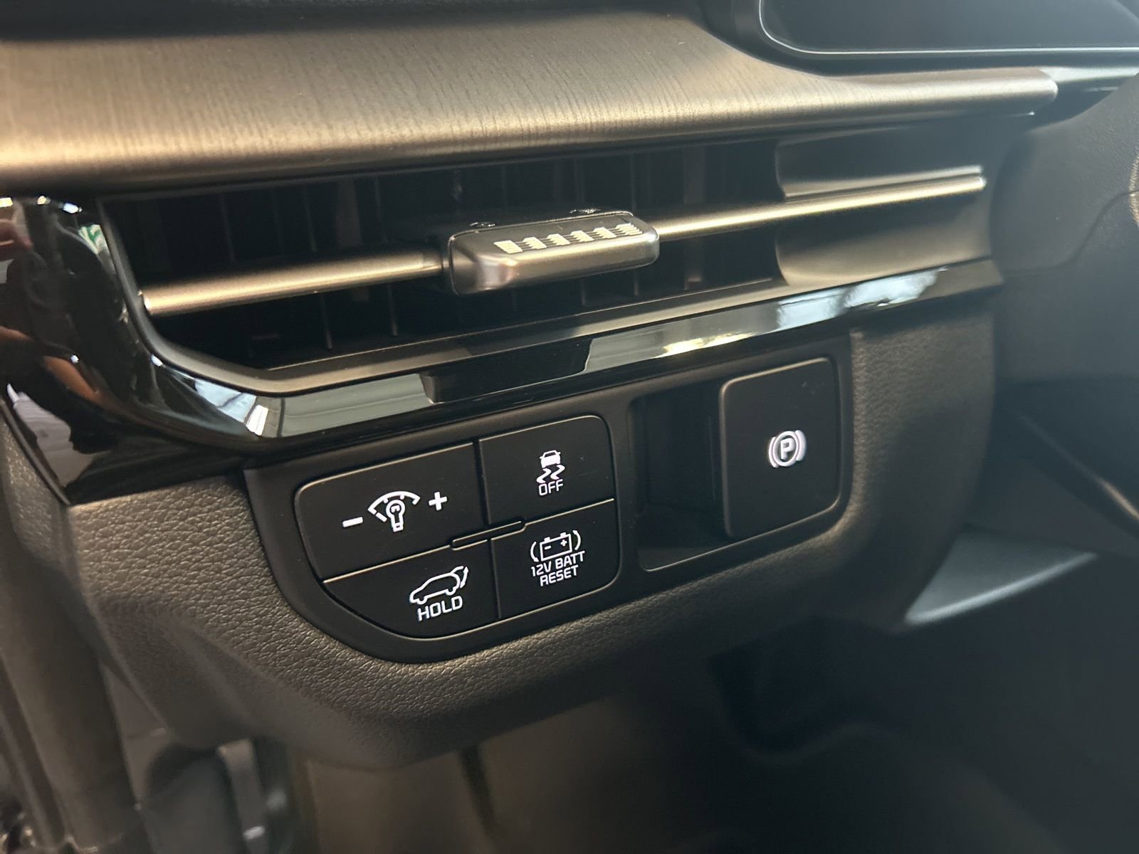 New 2026 Kia Sportage AWD Hybrid image 18