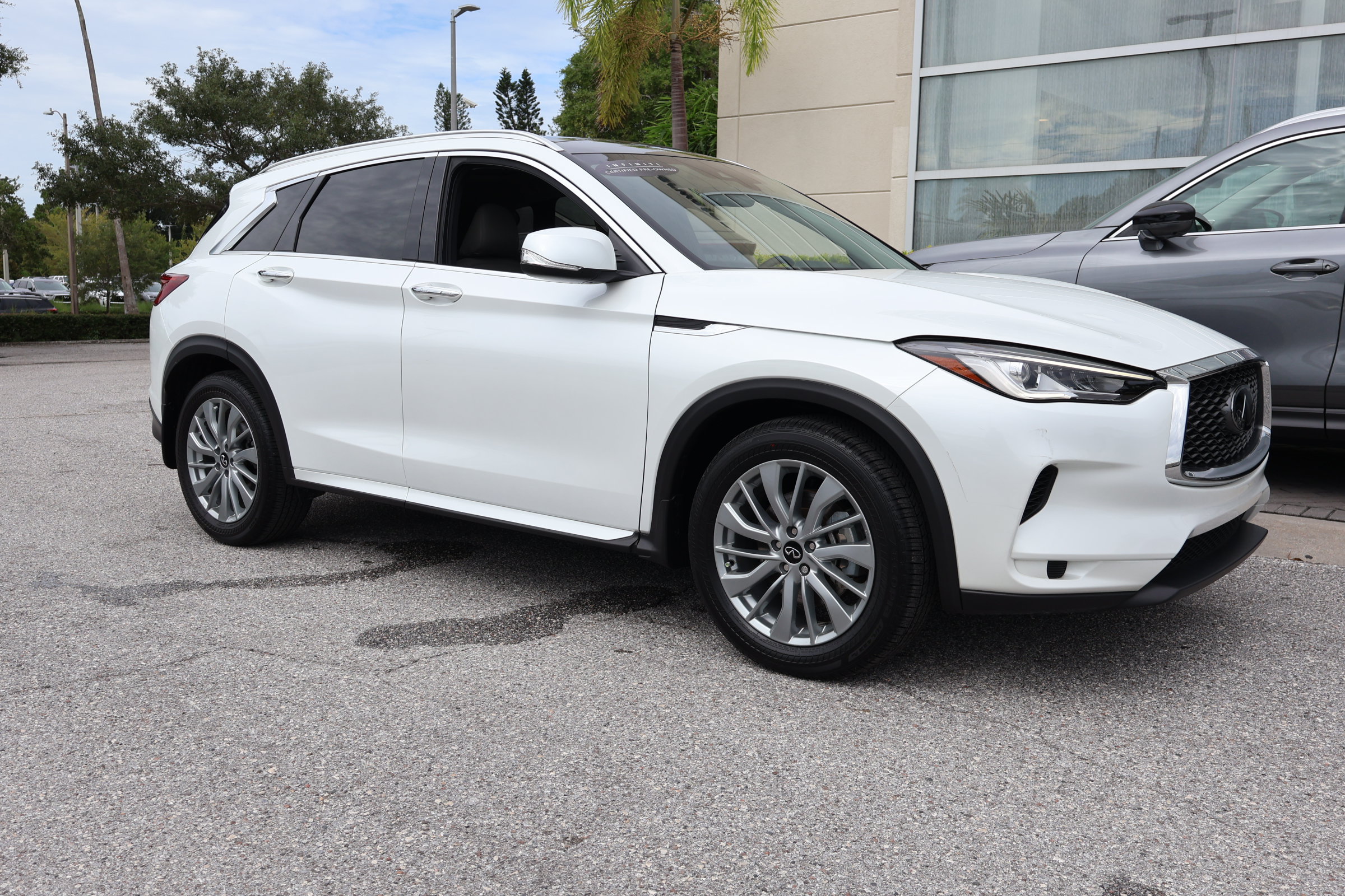 Certified 2023 INFINITI QX50 Luxe FWD image 12