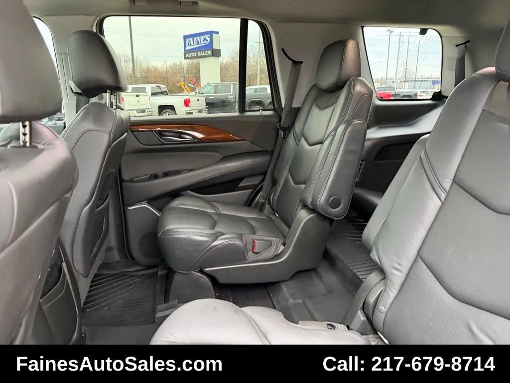 Used 2018 Cadillac Escalade Premium Luxury image 45