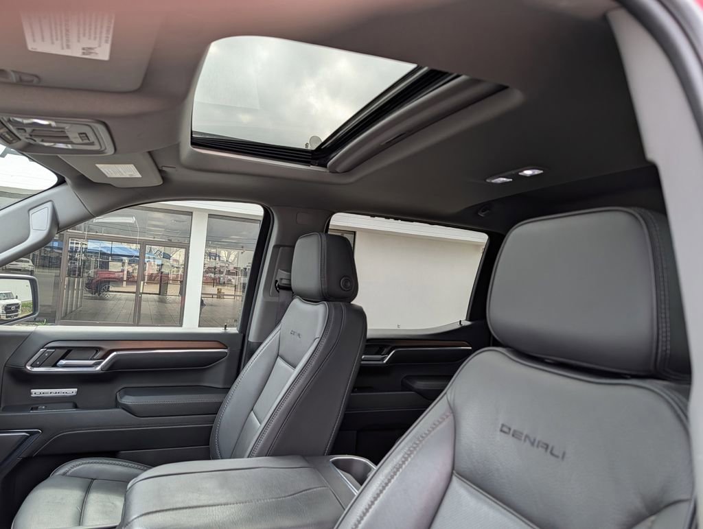 Used 2024 GMC Sierra 1500 Denali AWD/4WD image 27
