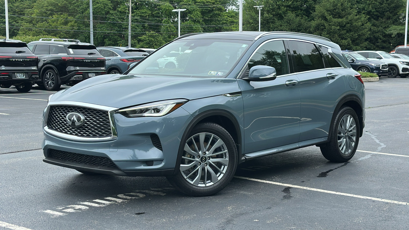 New 2025 INFINITI QX50 Luxe