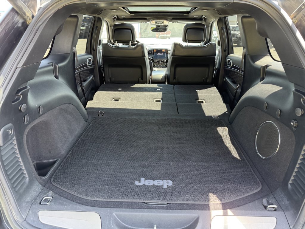 Used 2020 Jeep Grand Cherokee Summit AWD/4WD image 16