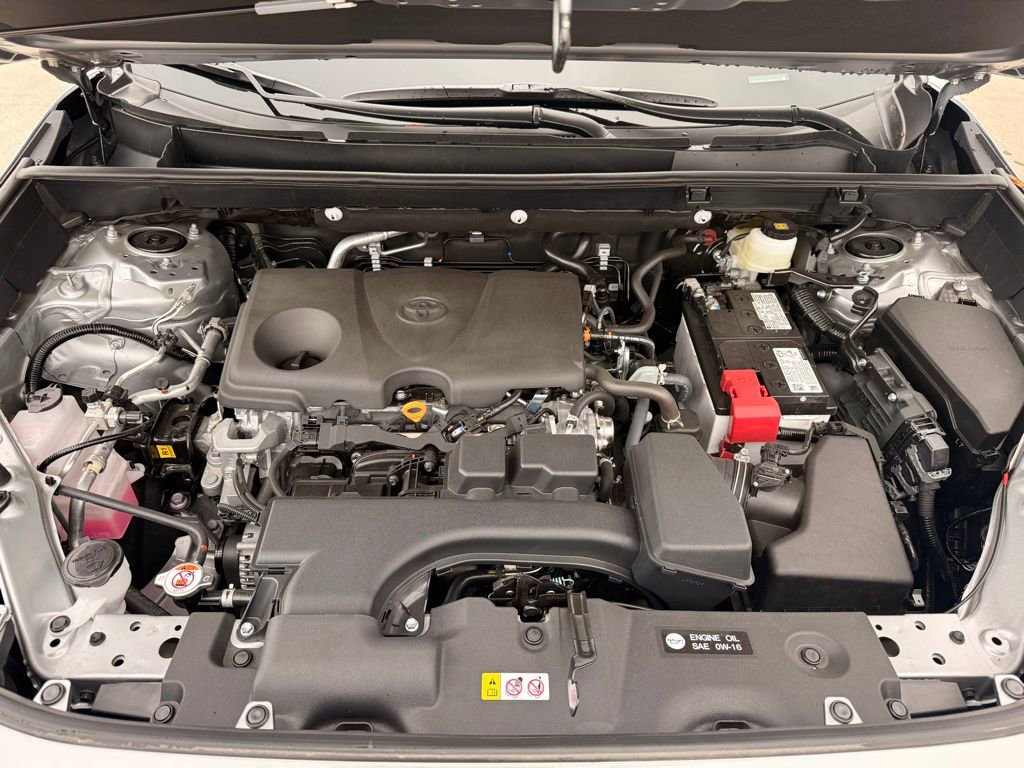 Used 2025 Toyota RAV4 XLE image 29