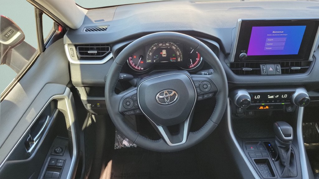 Used 2023 Toyota RAV4 XLE Premium FWD image 11