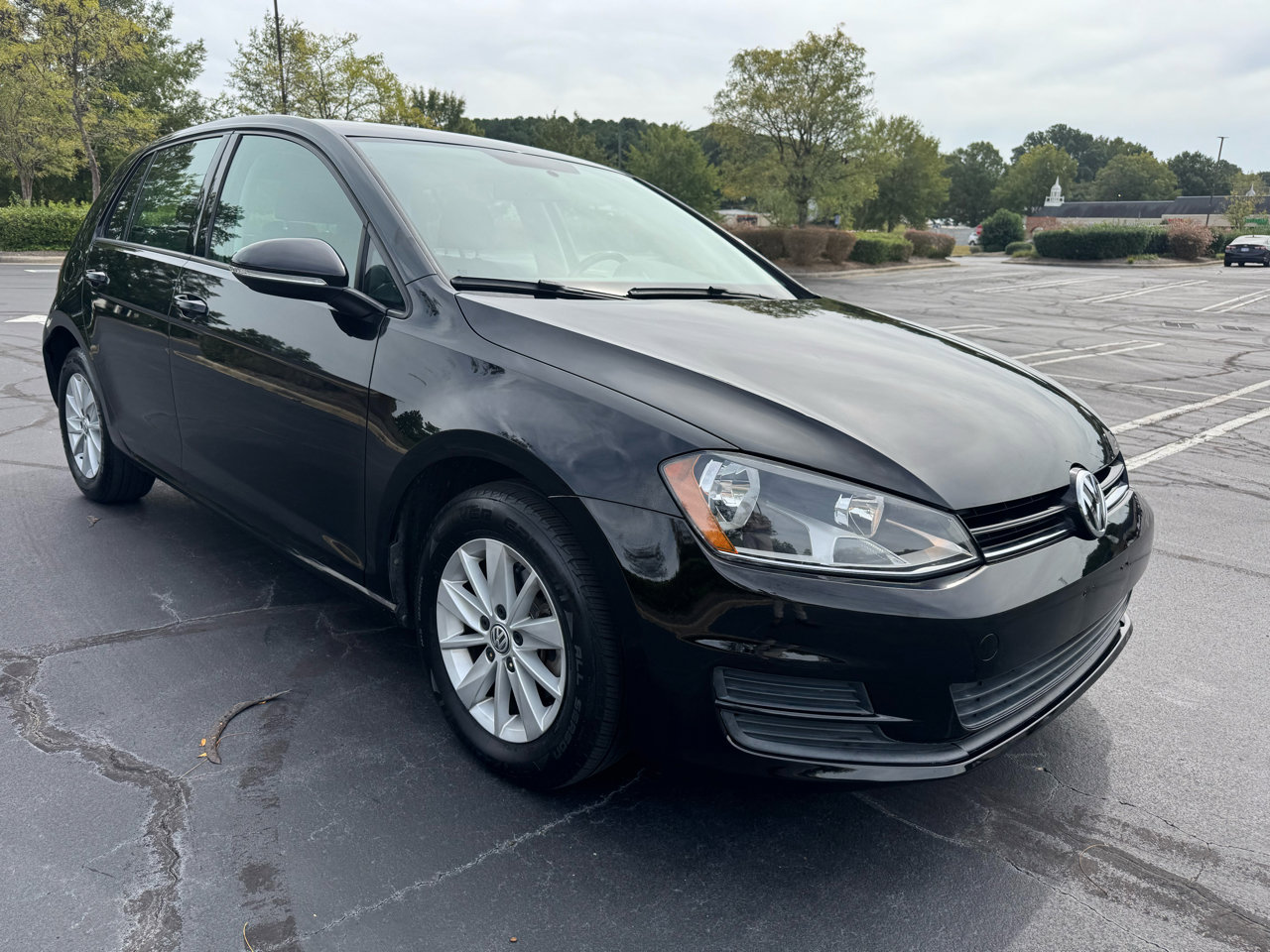 Used 2016 Volkswagen Golf S image 6