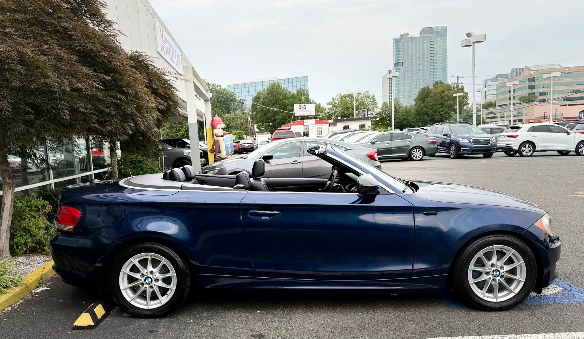 Used 2011 BMW 128i Convertible RWD image 15