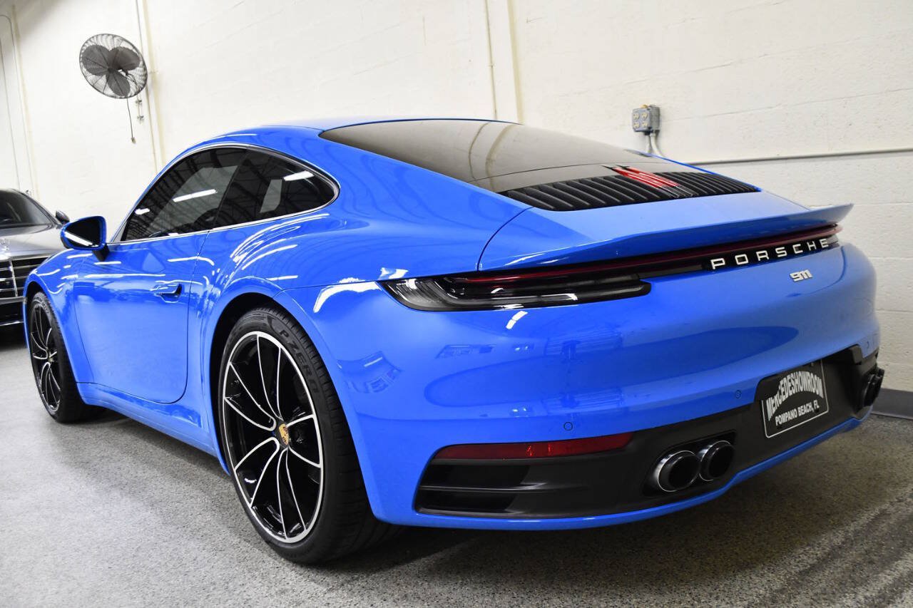 Used 2022 Porsche 911 Carrera image 7