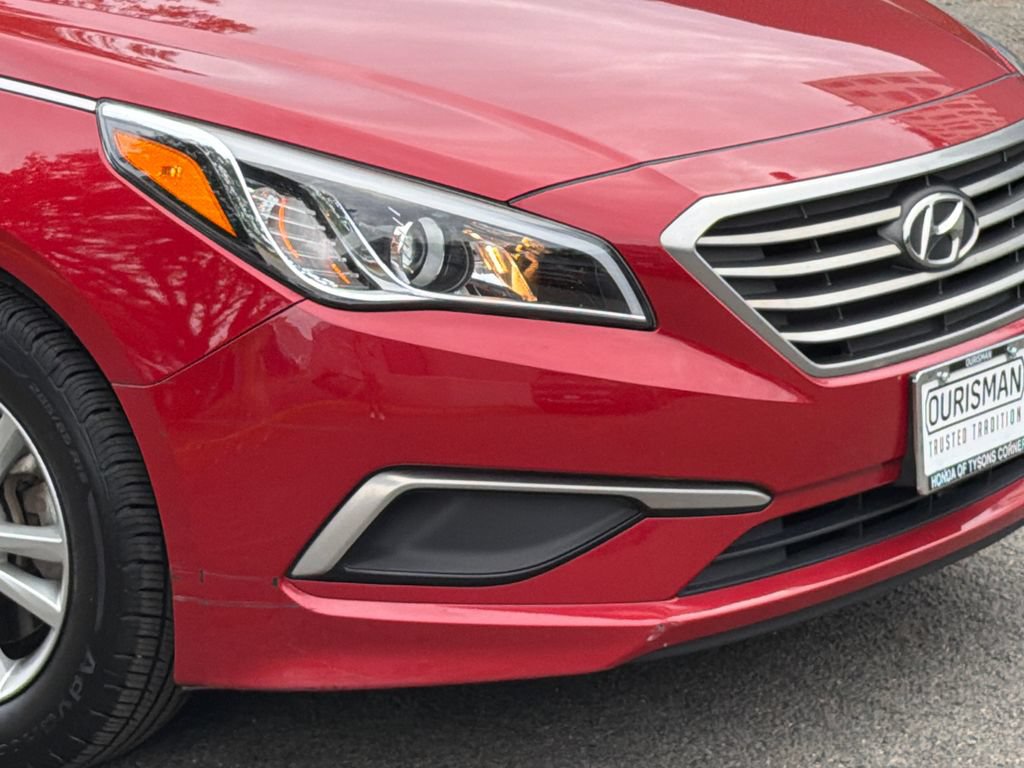 Used 2017 Hyundai Sonata SE FWD image 4