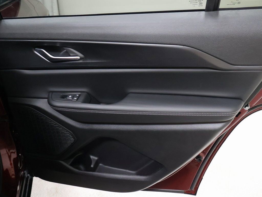 New 2025 Jeep Grand Cherokee L Laredo w/ Luxury Tech Group I image 19