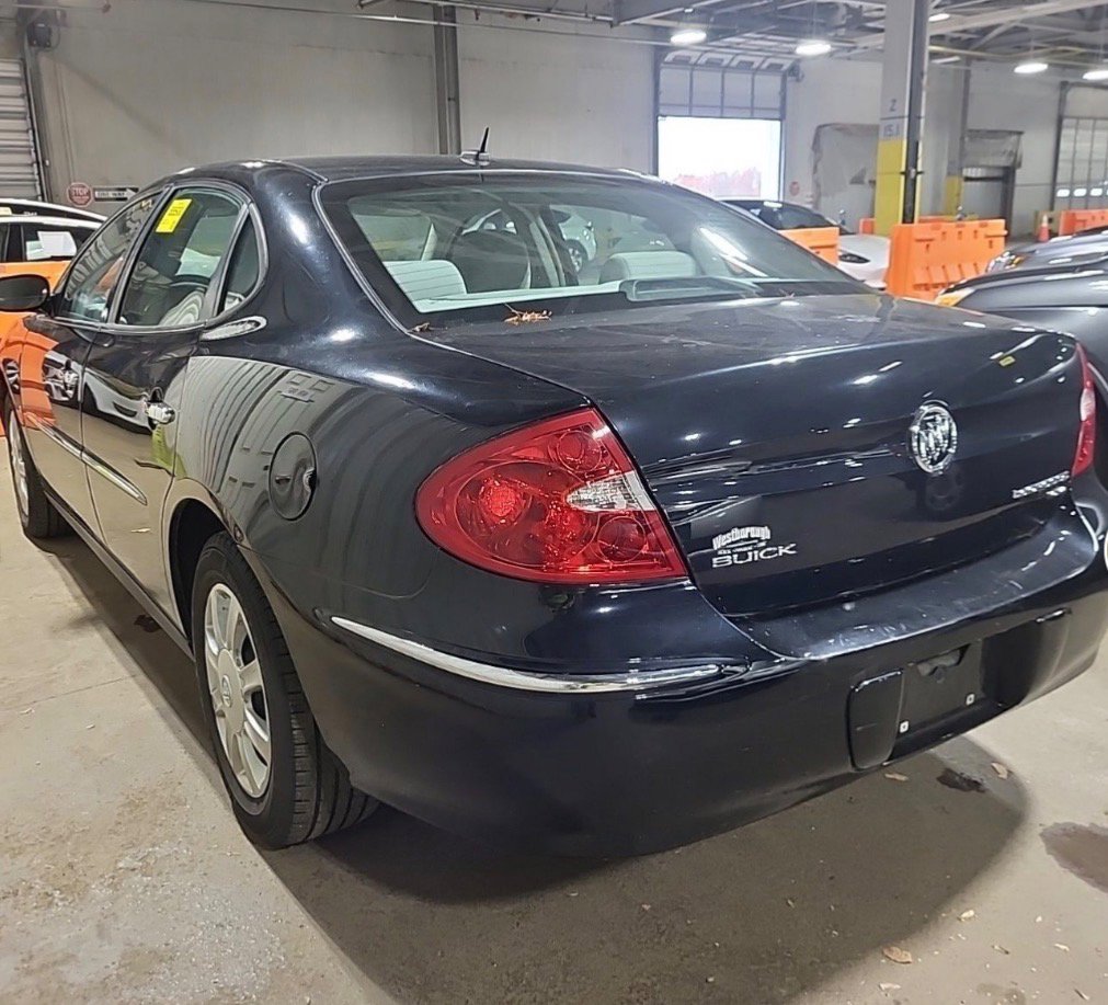 Used 2008 Buick LaCrosse CX image 3
