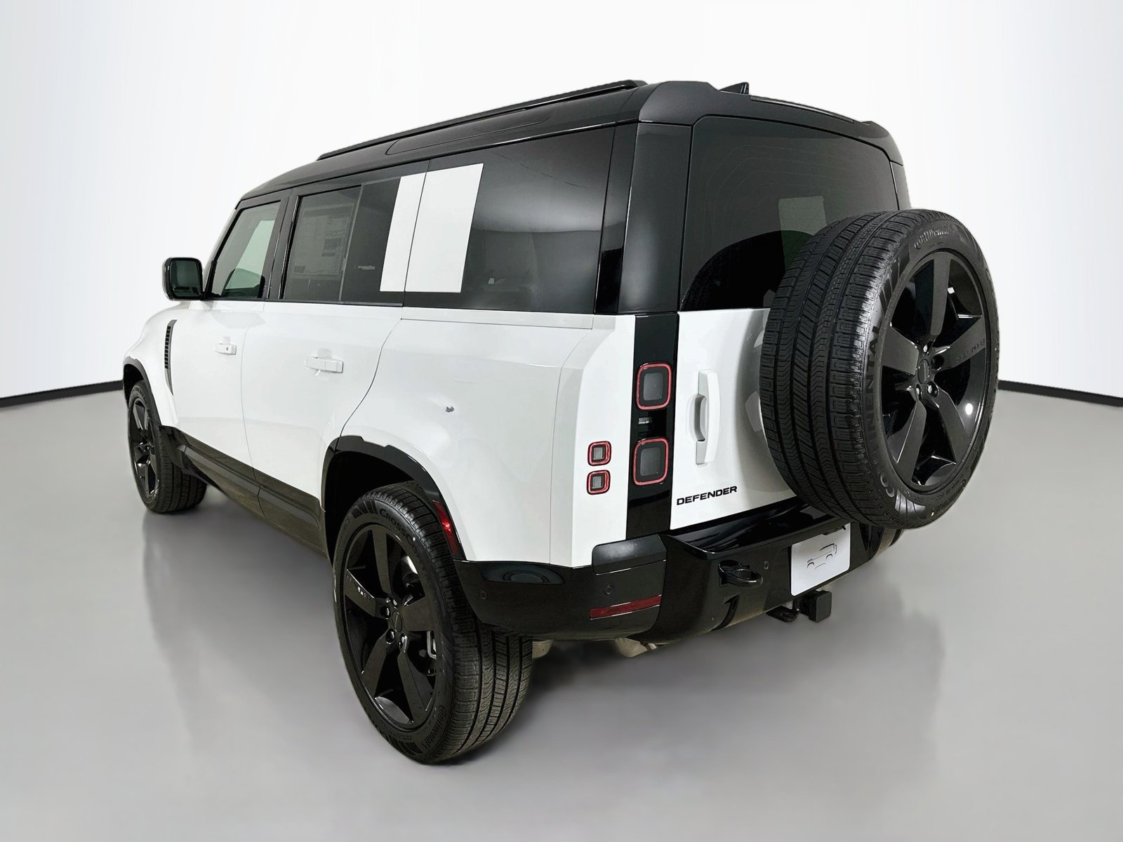New 2026 Land Rover Defender 110 X-Dynamic SE AWD/4WD image 7
