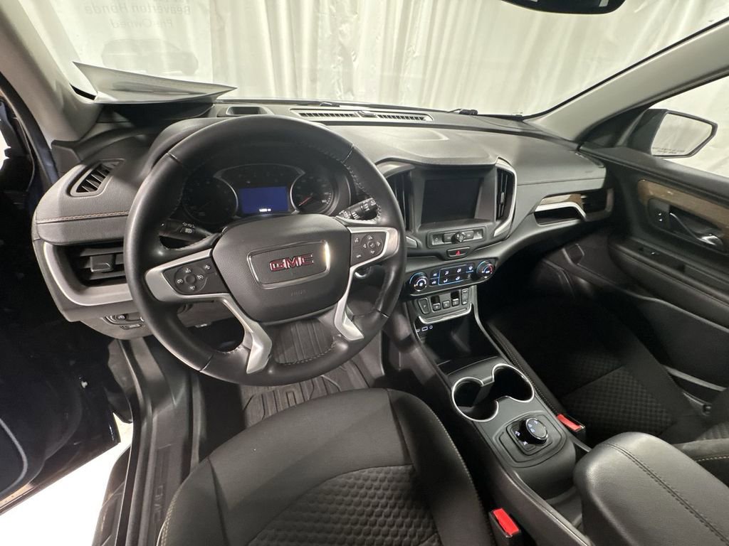 Used 2021 GMC Terrain SLE w/ Elevation Edition image 16