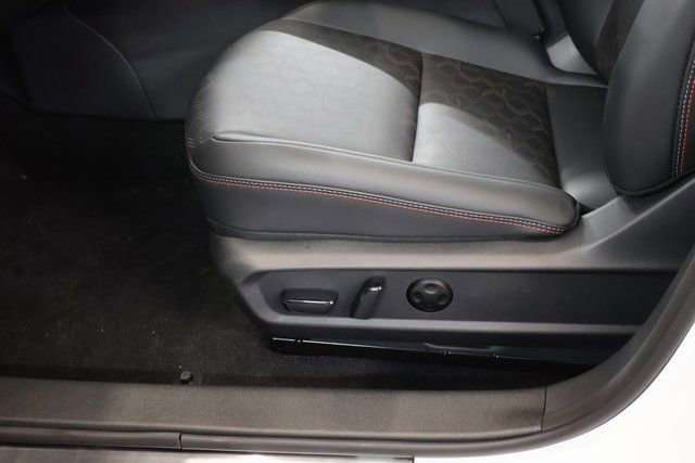 New 2026 Nissan Sentra SR w/ SR Premium Package FWD image 12