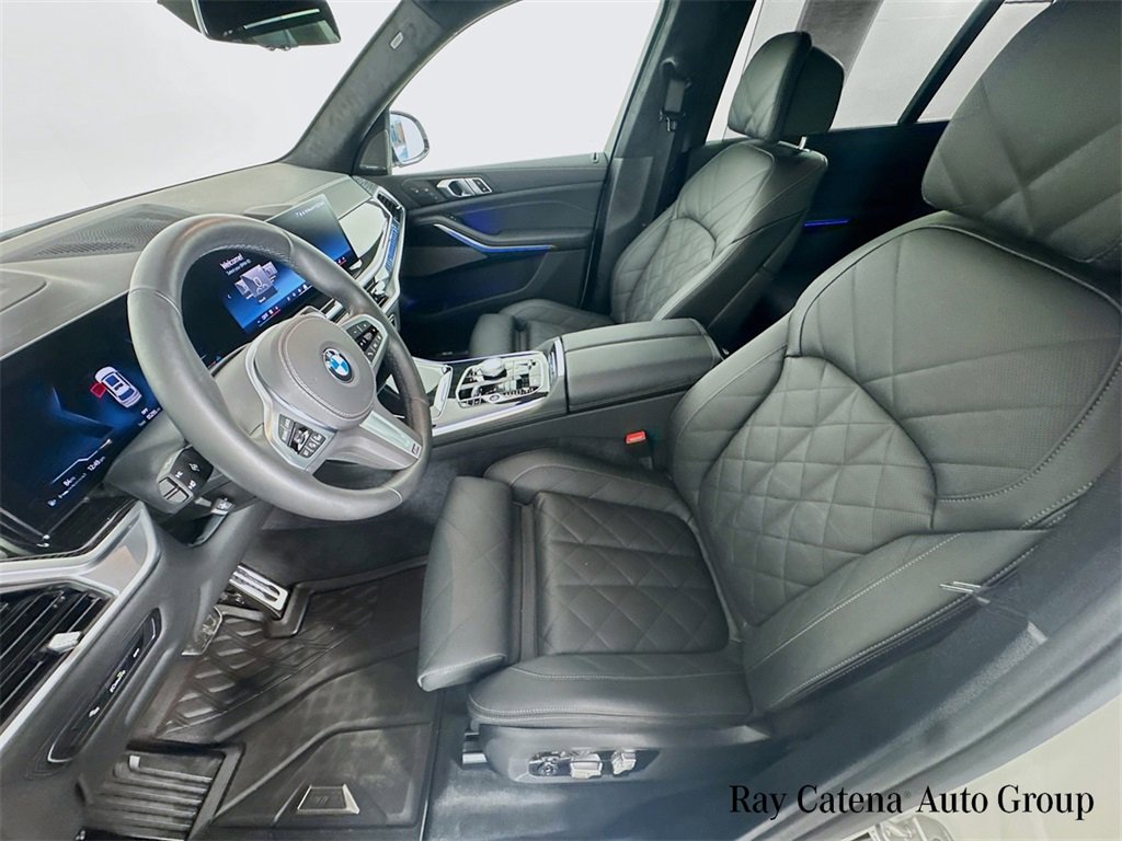 Used 2026 BMW X7 xDrive40i w/ Executive Package image 22