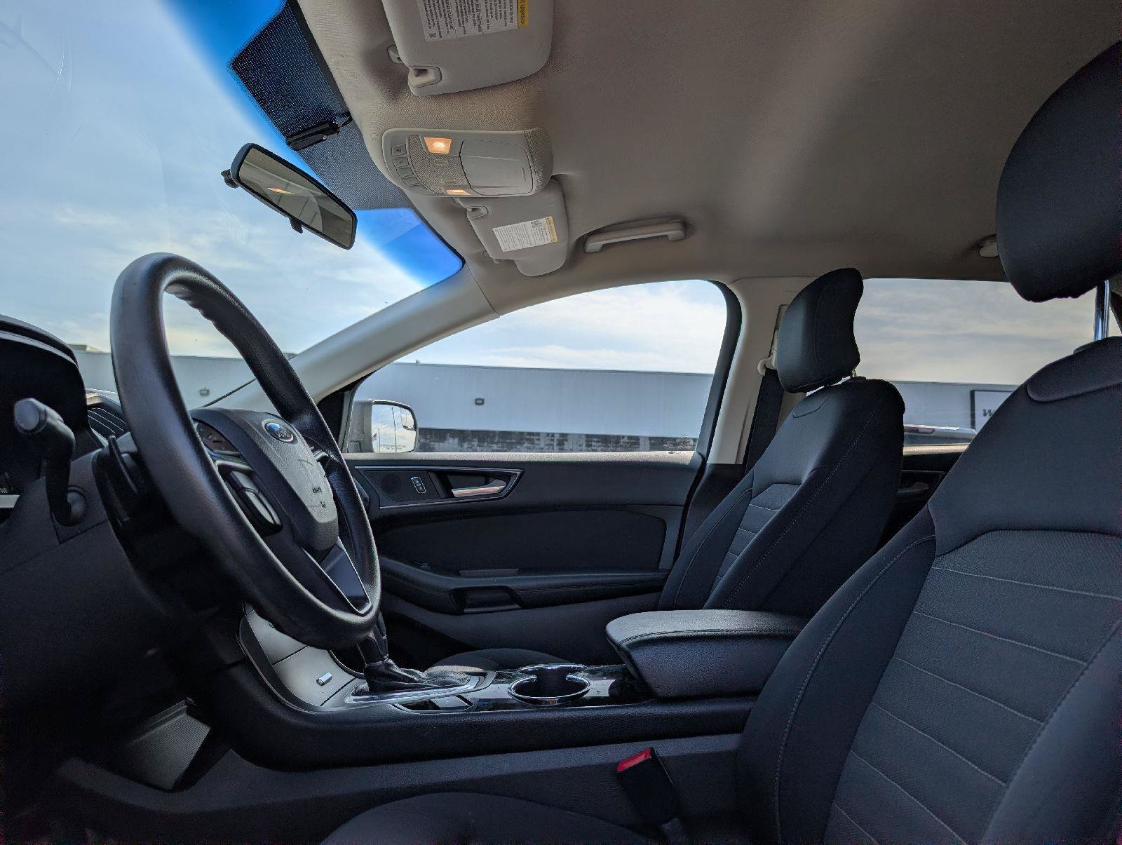 Used 2017 Ford Edge SE AWD/4WD image 10
