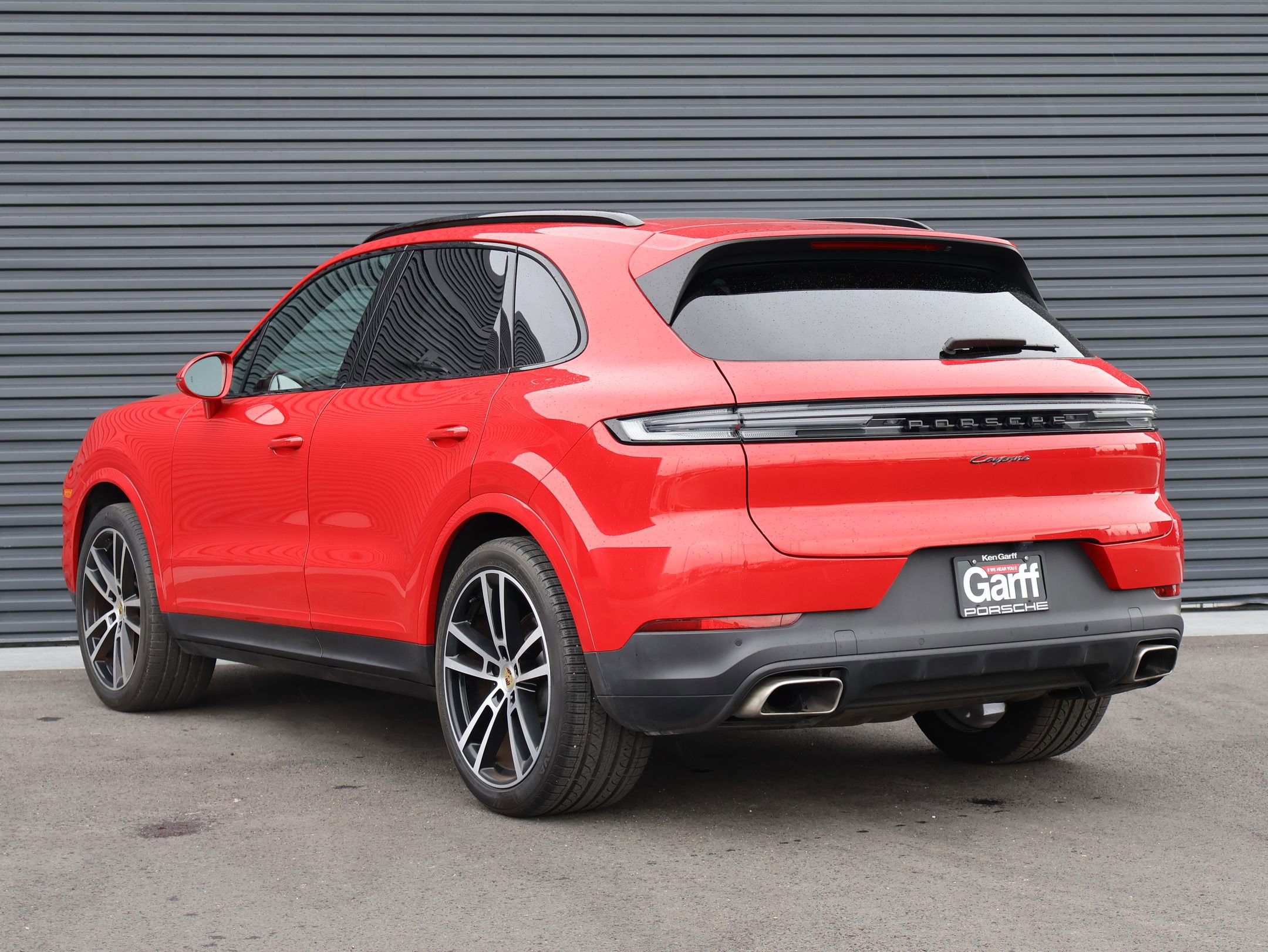 Used 2024 Porsche Cayenne image 3