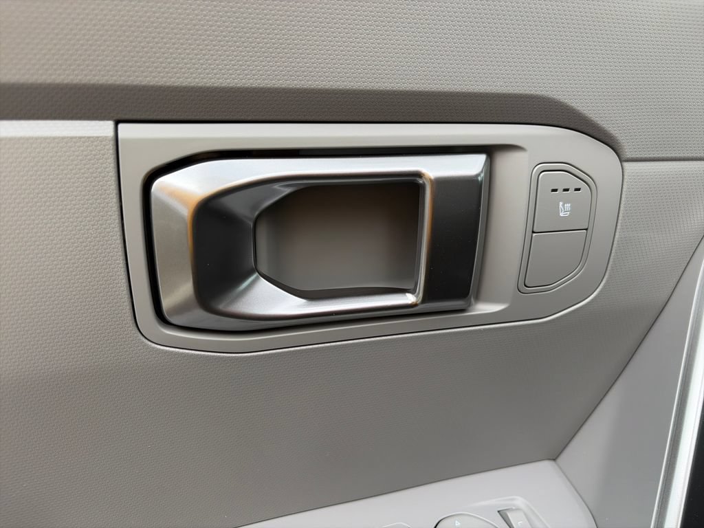 New 2027 Kia Seltos LX AWD/4WD image 16