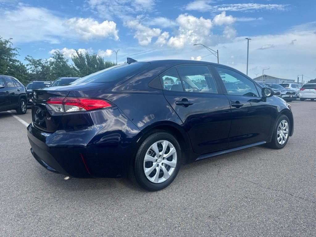 Used 2021 Toyota Corolla LE FWD image 8