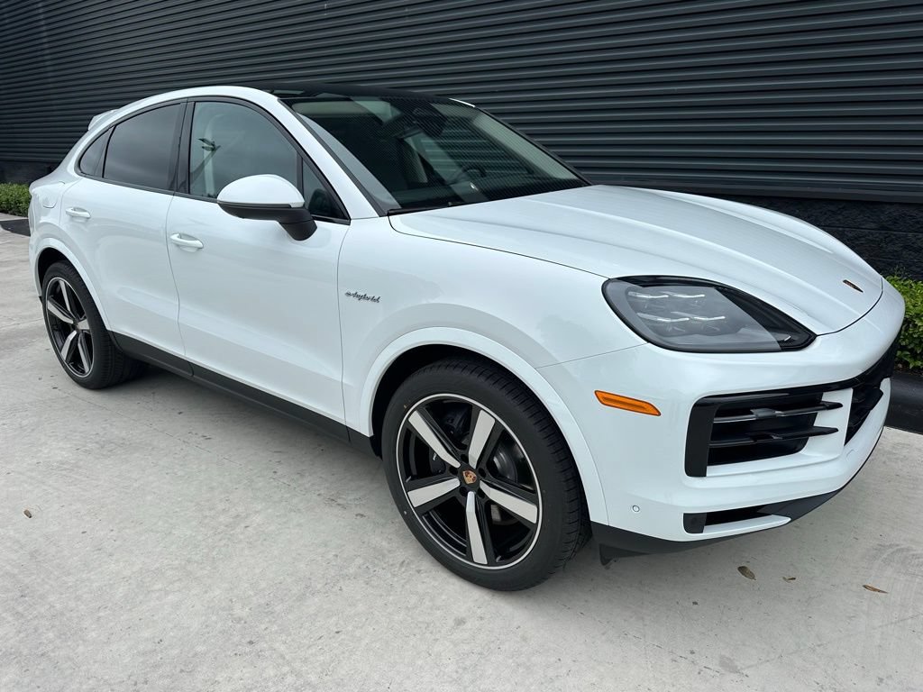 Used 2026 Porsche Cayenne E-Hybrid Coupe AWD/4WD image 11
