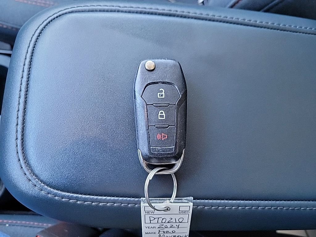 Used 2024 Ford Maverick XLT image 32