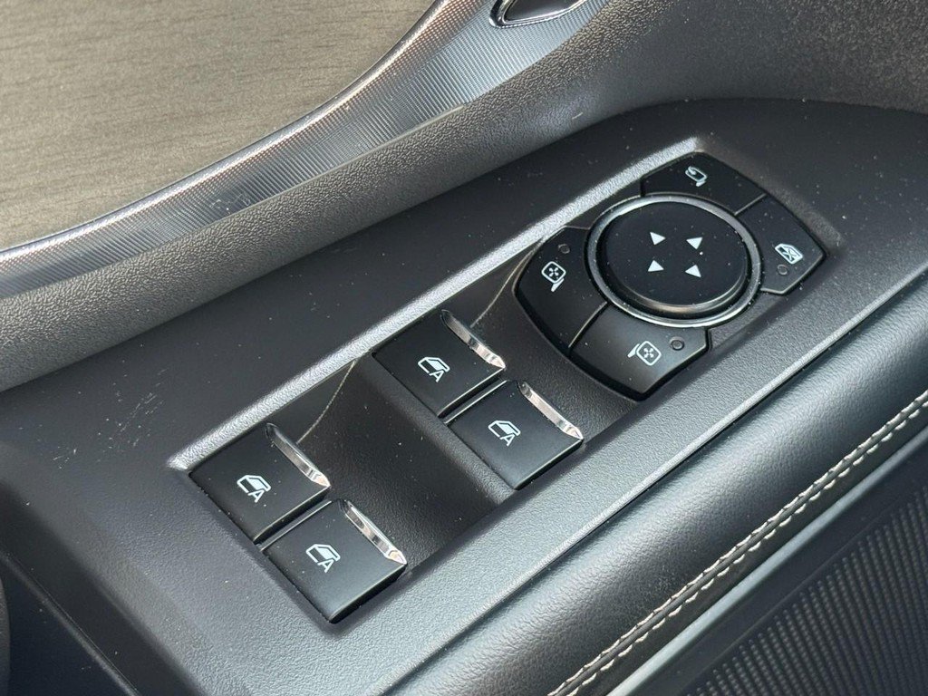 Used 2025 Ford Expedition Platinum AWD/4WD image 27